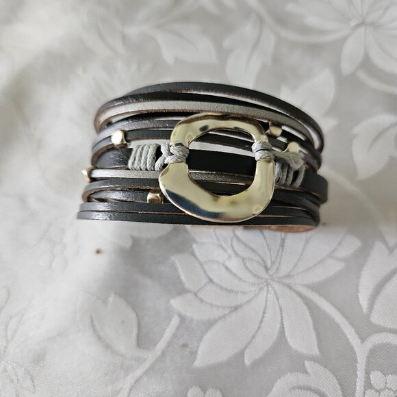 Rocker / Biker Chic Bracelet - Picture 1 of 4